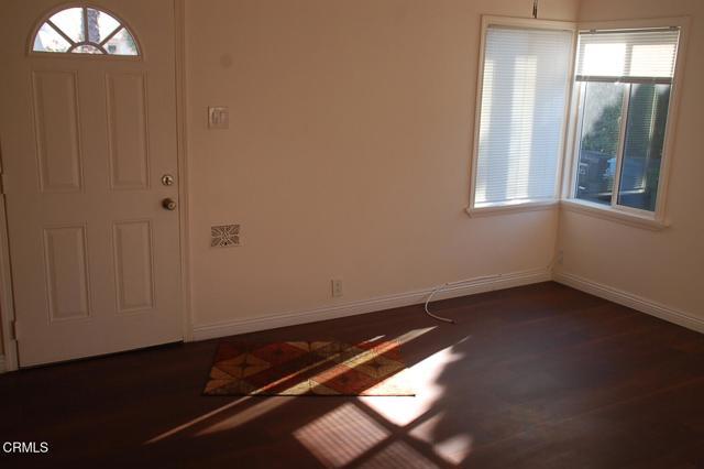 Building Photo - 125 S Primrose Ave