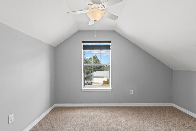 Building Photo - 380 Riverchase Blvd