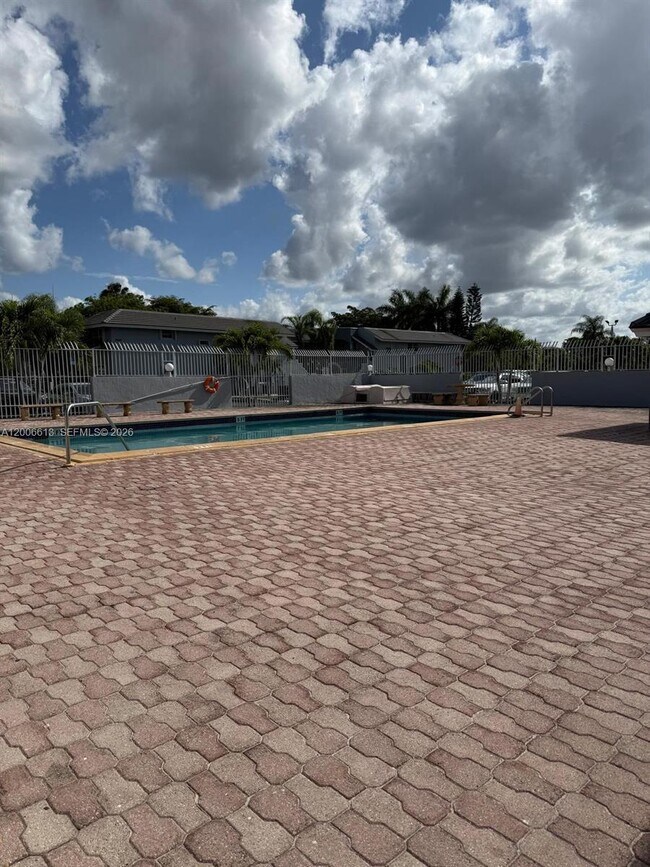 Building Photo - 15675 SW 74th Cir Dr