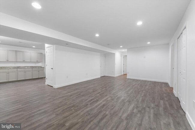 Building Photo - 217 Bridgewater Dr