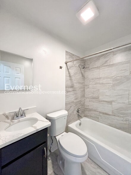 Building Photo - 503 N 30th St