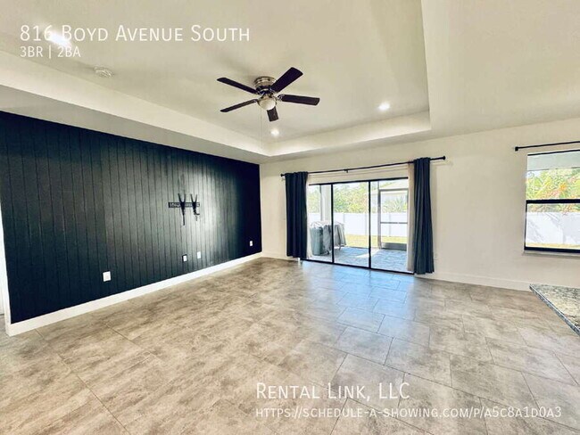 Building Photo - 816 Boyd Ave S