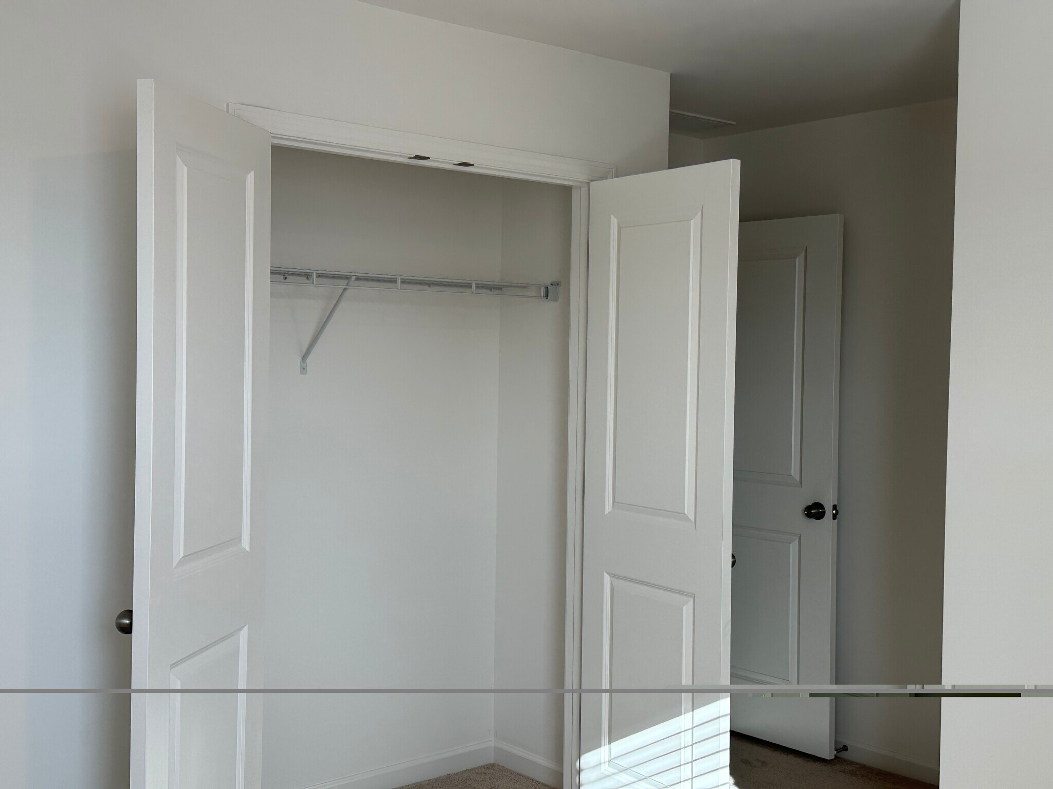 Building Photo - 1112 Holland Dr