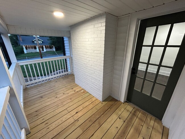 Building Photo - Available Soon! Ardmore WS, 4 Bedroom, 3 F...
