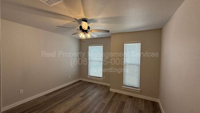 Building Photo - 2915 Tractor Ave