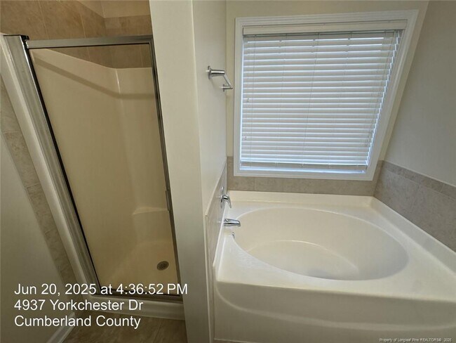 Building Photo - 4937 Yorkchester Dr