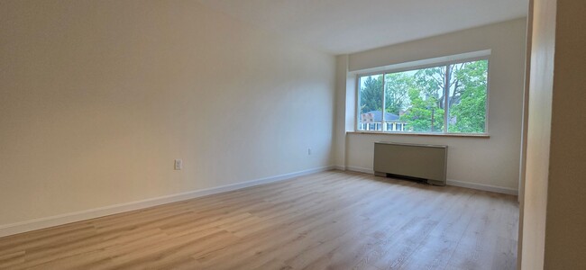 Building Photo - Everything is new! Harvard Sq! Walk to T! ...