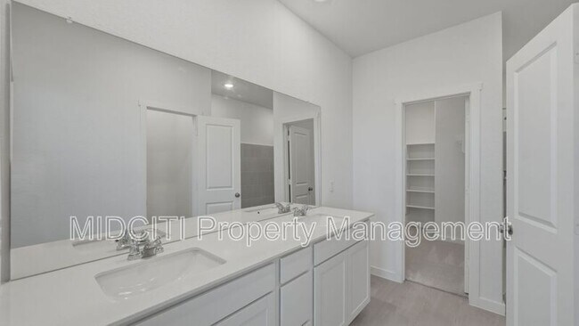 Building Photo - 1926 Wood Warbler