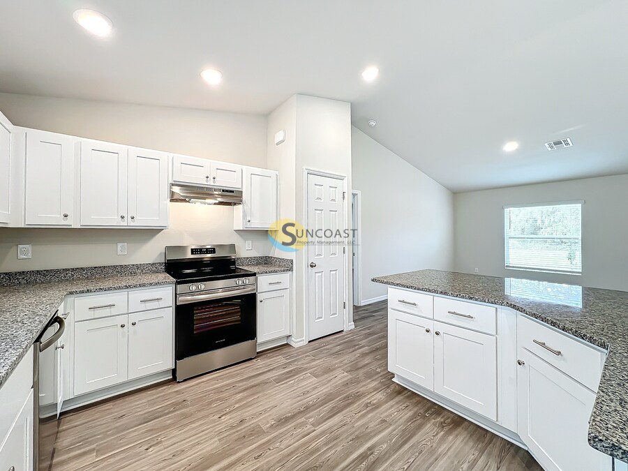 Building Photo - 1492 Biscayne Dr