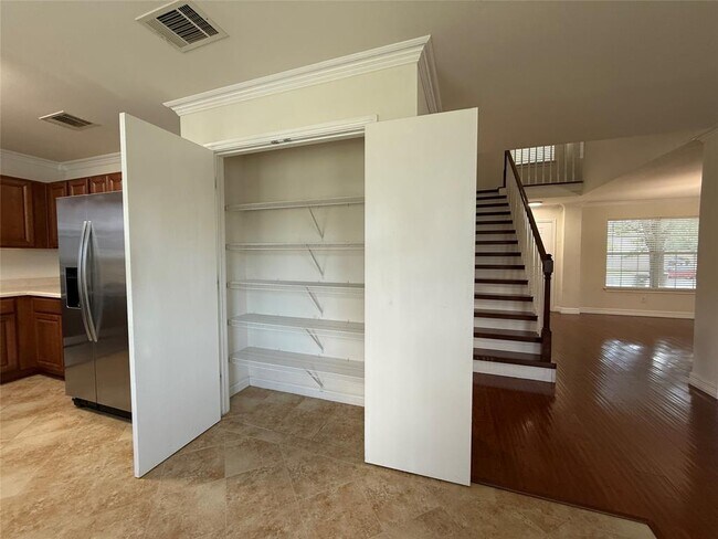 Building Photo - 307 Indian Meadow Dr