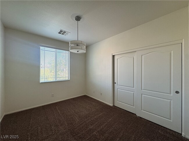 Building Photo - 9241 Forest Meadows Ave