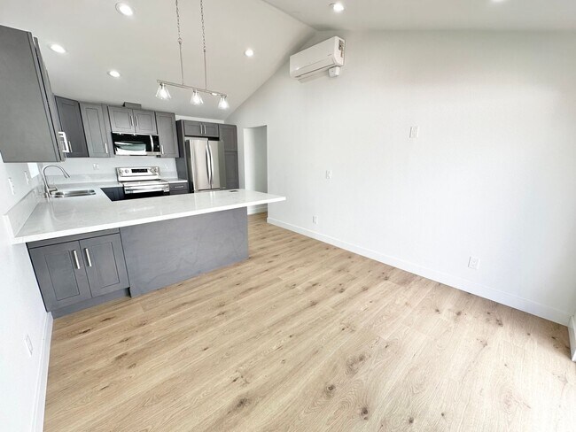 Building Photo - Stylishly Remodeled 2BD/1.5BA with Private Yard & In-Unit Laundry