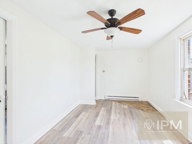 Building Photo - 183 S Highland Ave