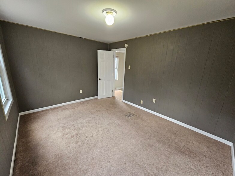 Building Photo - 58 16th St