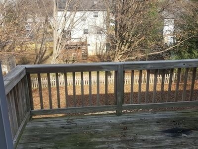 Building Photo - 1088 Crestview Dr