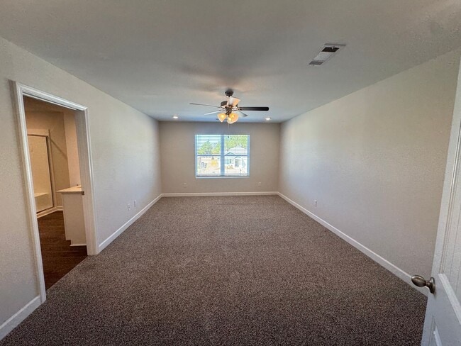 Building Photo - New Construction Community Home with 5 BEDROOMS!