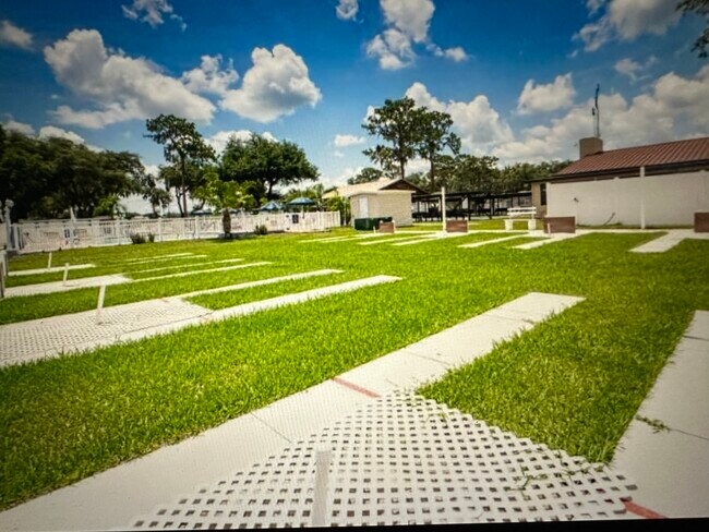 Building Photo - 37612 Wallington Dr