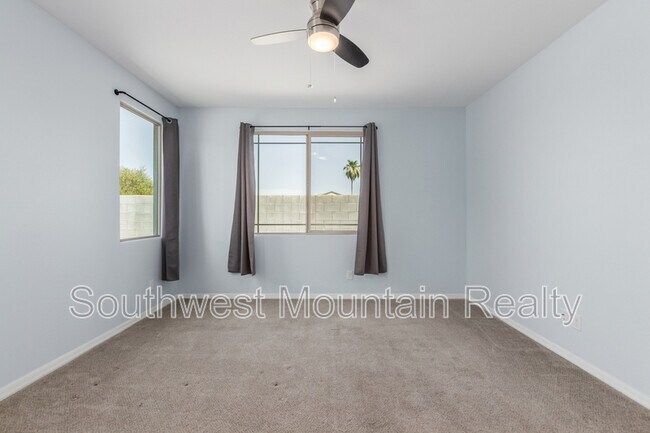 Building Photo - 2753 S 85th Way
