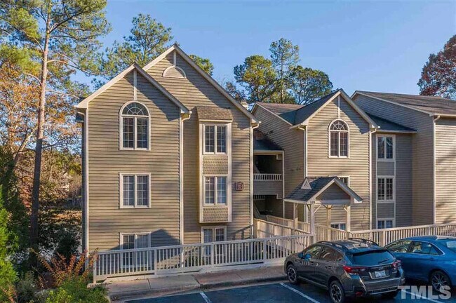 Building Photo - 329 Glen Echo Ln