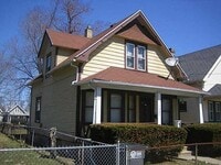 Building Photo - 3 Bedroom House