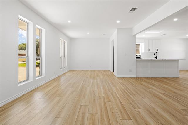 Building Photo - 3620 Wayland Dr