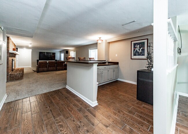 Building Photo - 3865 Wolcott Pl