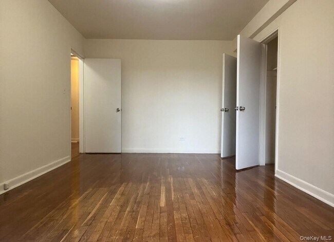 Building Photo - 89-20 55th Ave