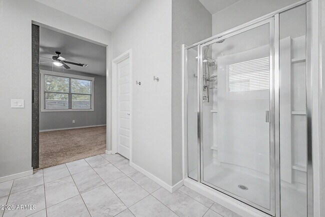 Building Photo - 1041 Glen Canyon Dr
