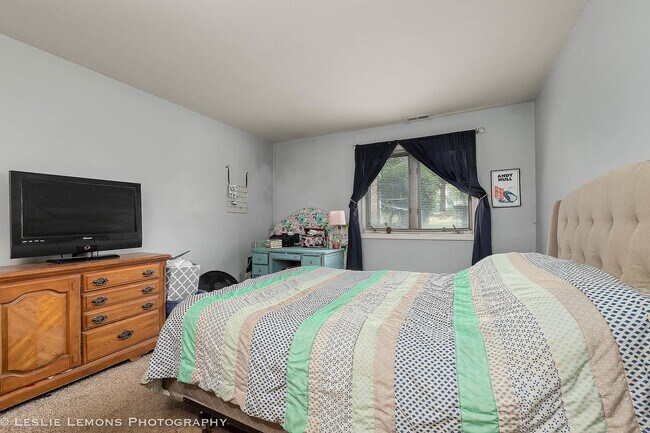 Building Photo - 1486 Stonebridge Cir