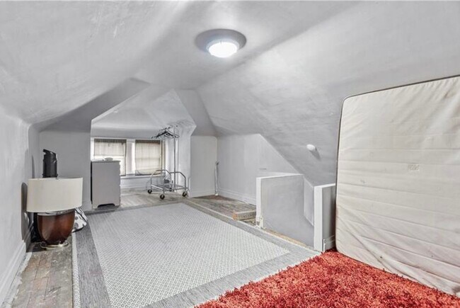 Building Photo - 2315 Los Angeles Ave