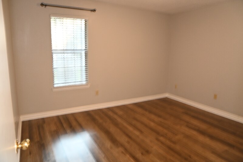 Building Photo - 1249 Magnolia Pl