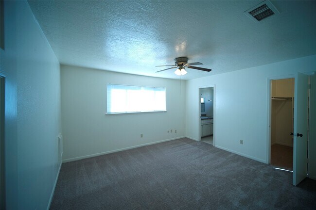 Building Photo - 12510 Bexley Dr