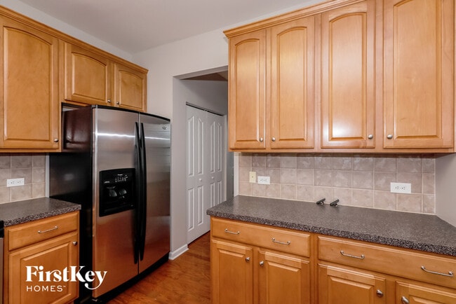 Building Photo - 8929 Holland Park Ln