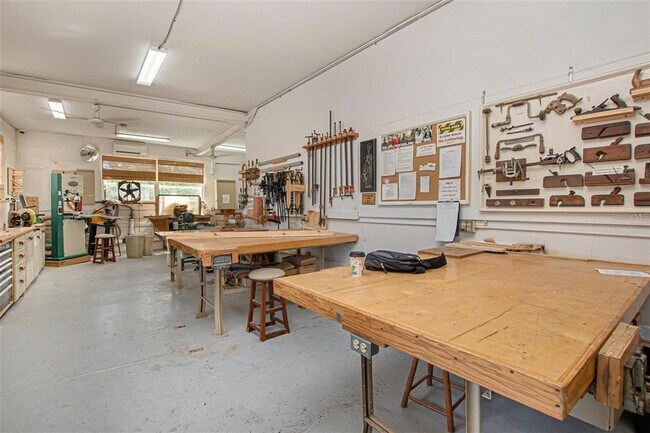 Building Photo - 2460 Franciscan Dr