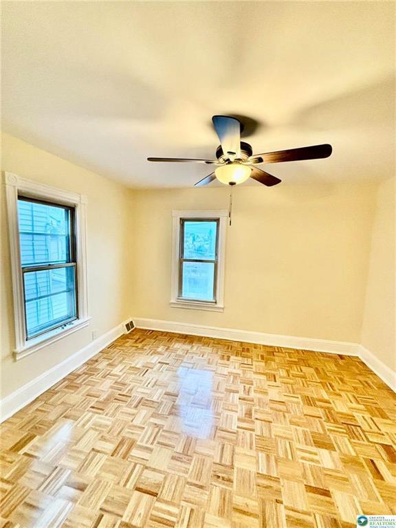 Building Photo - 1006 Center St