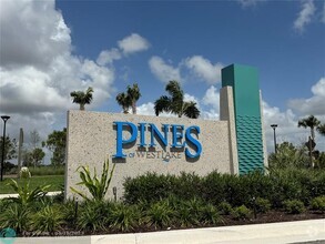 Building Photo - 13957 Prickley Cone Cove