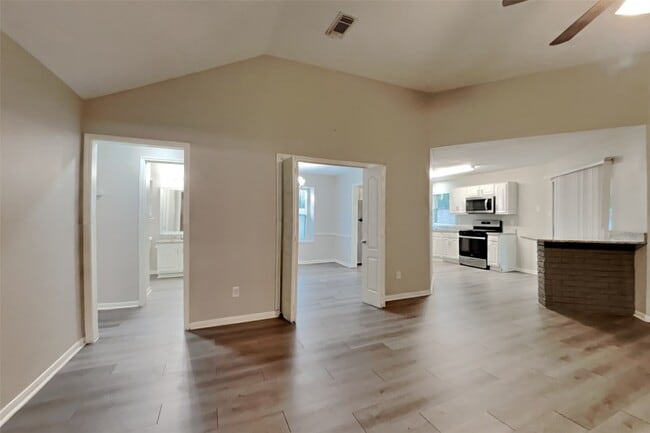 Building Photo - 22303 Mosswillow Ln