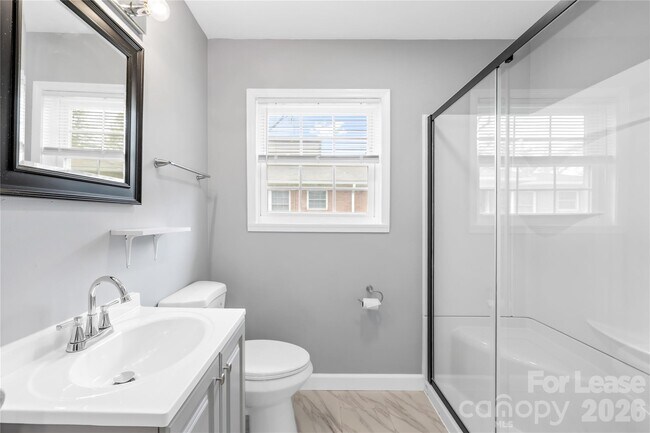 Building Photo - 3519 Benard Ave