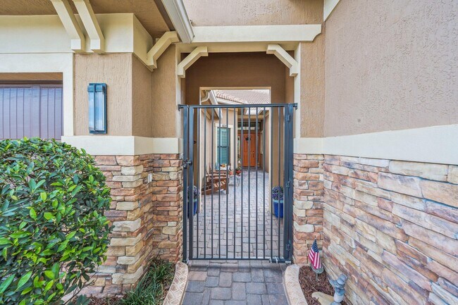 Building Photo - 9368 Cantal Cir E