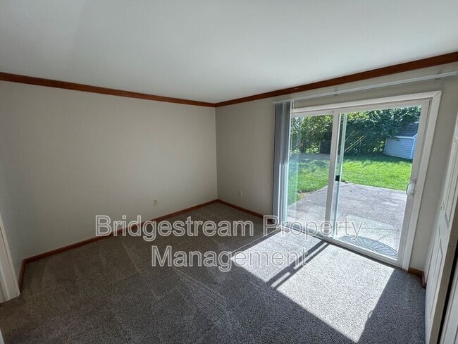Building Photo - 2700 Sutton Ave