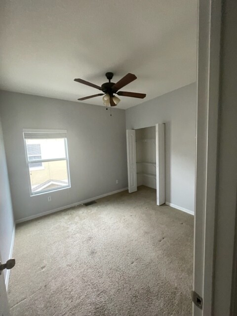 Building Photo - 2304 Betsy Ross Ln