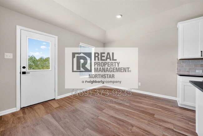 Building Photo - 2501 Real Quiet Dr