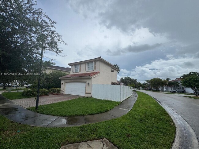 Building Photo - 15320 SW 47th St