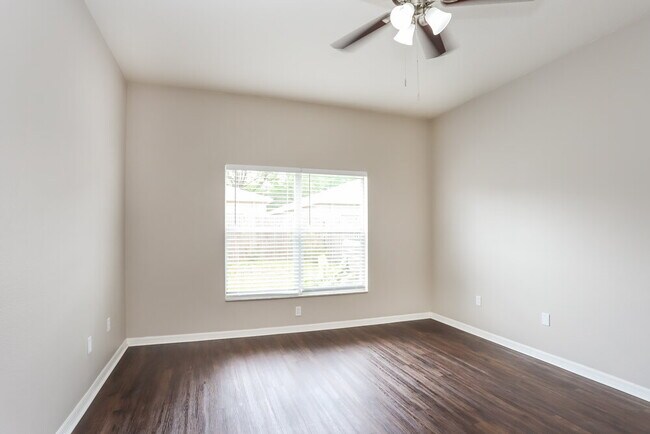 Building Photo - 712 Parsons Pointe St