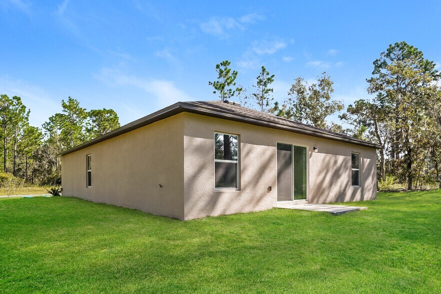 Building Photo - 2660 W Bravura Dr