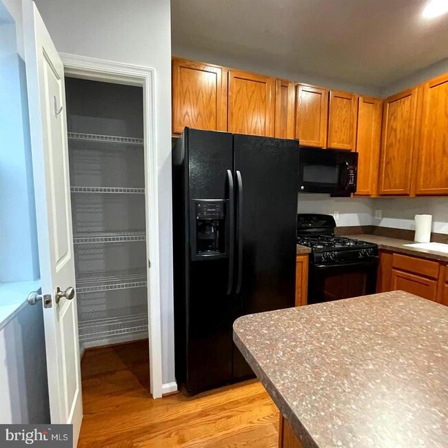 Building Photo - 129 Winterberry Way