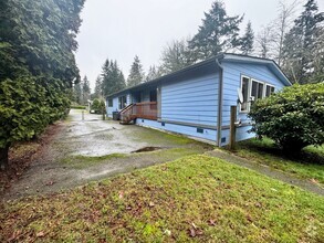 Building Photo - House on private dead-end road in Port Orc...