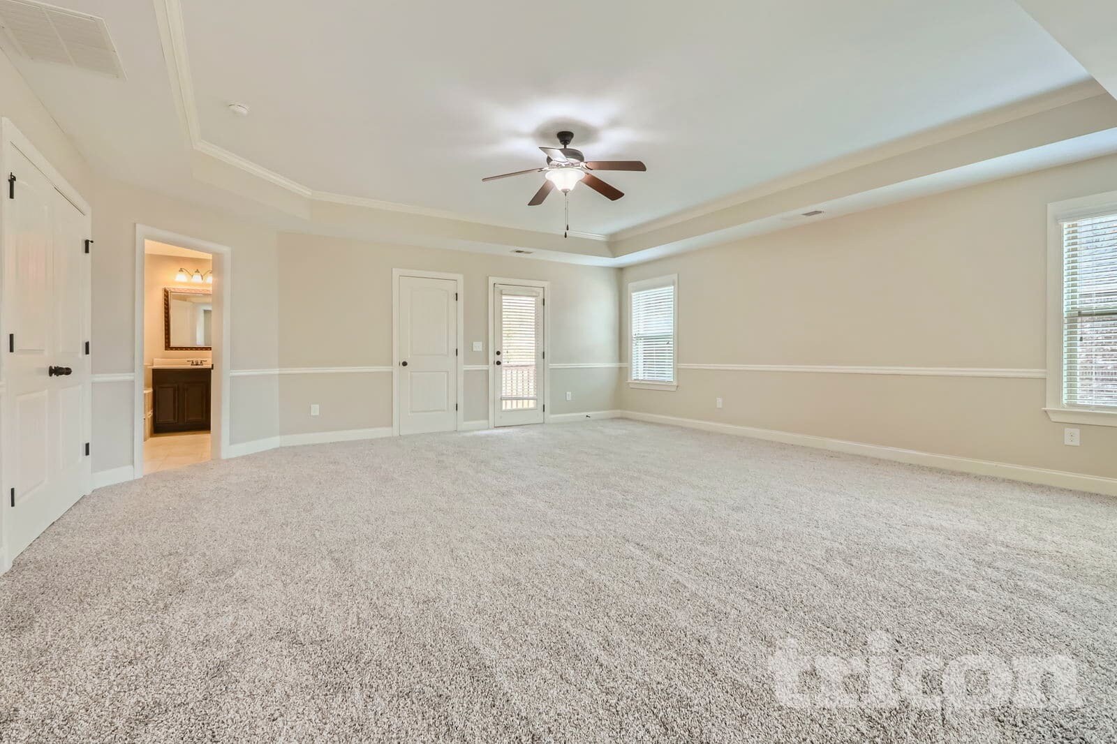 Building Photo - 216 Fannin Ln