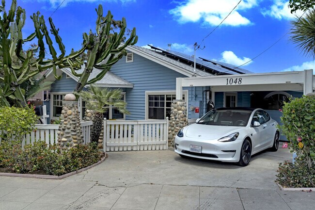 Building Photo - 1072 Johnson Ave