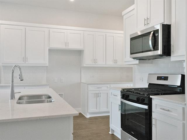 Building Photo - 505 Parrino Pky